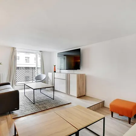 Cosy In The Heart Of Opera * Parigi