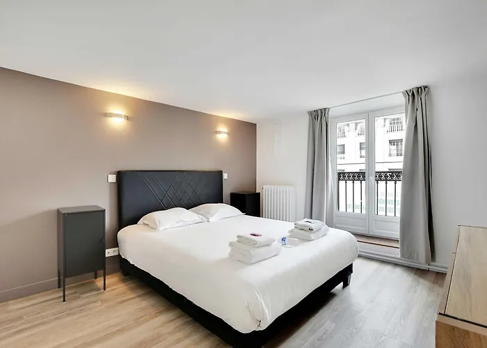 Cosy In The Heart Of Opera Paris